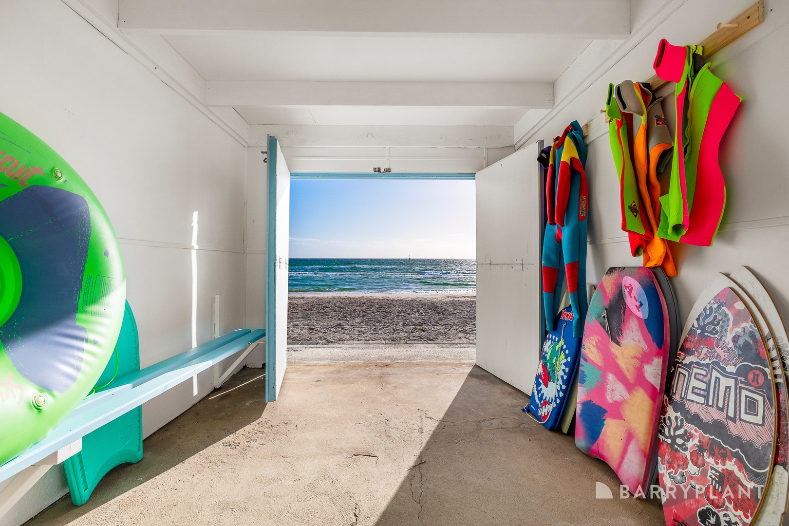 524 Boat Shed Beach, Aspendale, VIC 3195 - Thumbnail 2 - 01/11/2024