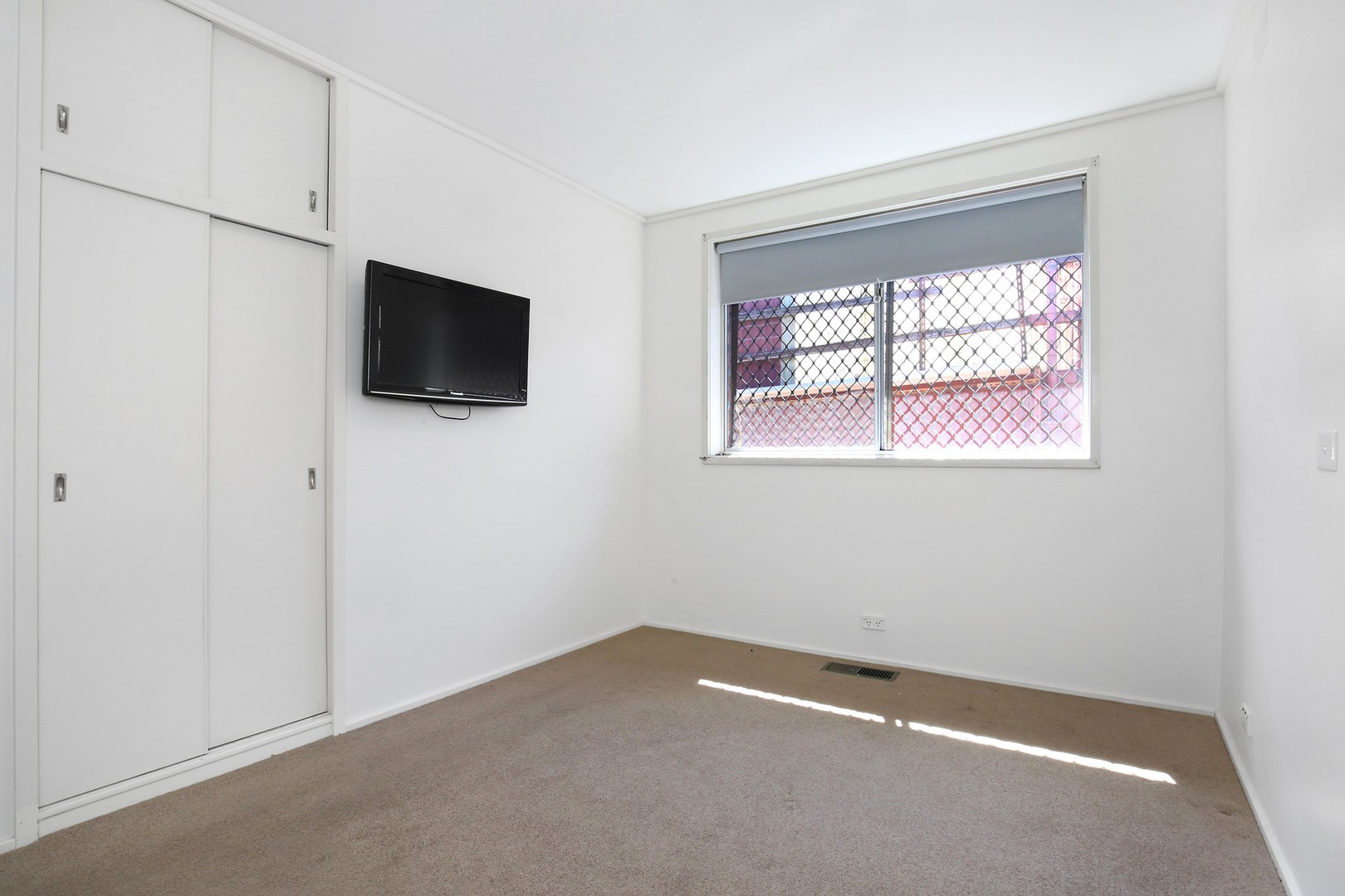 529 Grimshaw Street, Bundoora, VIC 3083 - Thumbnail 2 - 06/01/2020