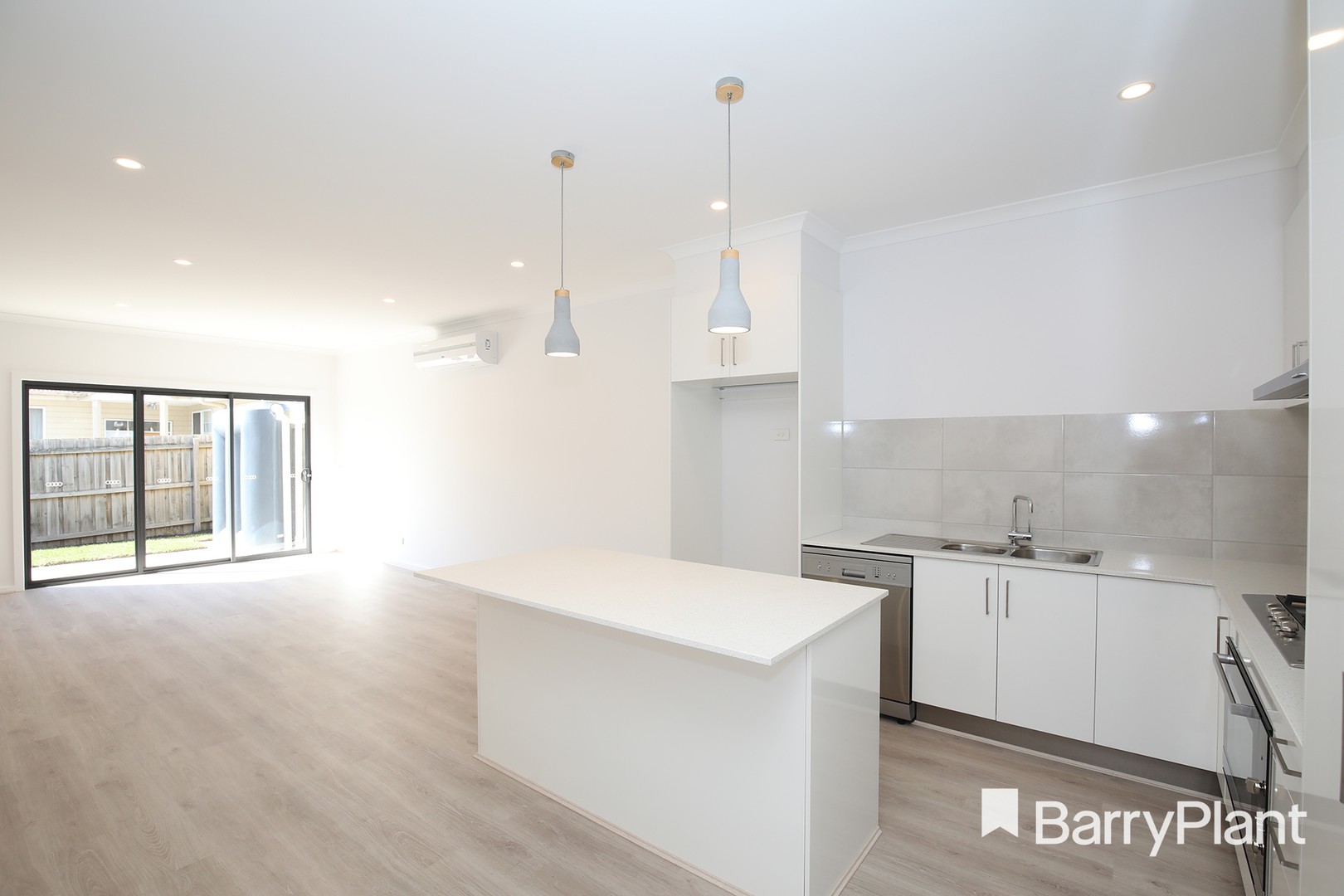 52B Newman Road, Mooroolbark, VIC 3138, Mooroolbark - Thumbnail 2