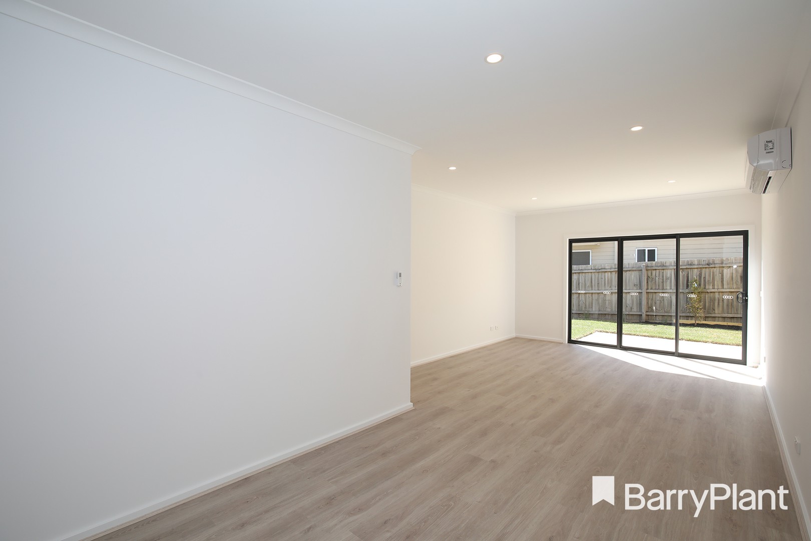 52C Newman Road, Mooroolbark, VIC 3138, Mooroolbark - Thumbnail 3