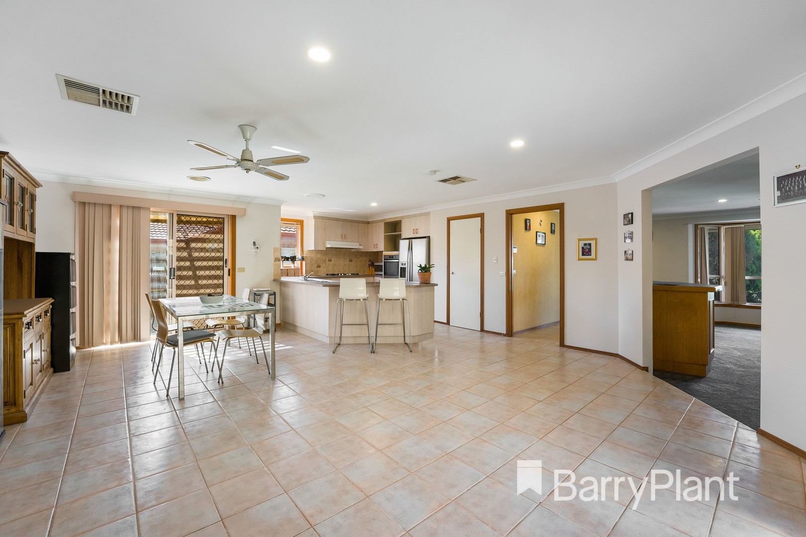 53 Black Forest Road, Werribee, VIC 3030, Werribee - Thumbnail 6