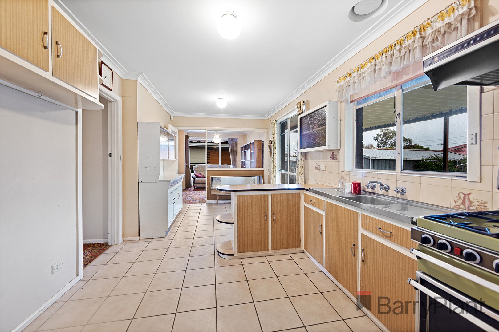 53 Chedgey DriveSt Albans, VIC 3021, St Albans - Thumbnail 3
