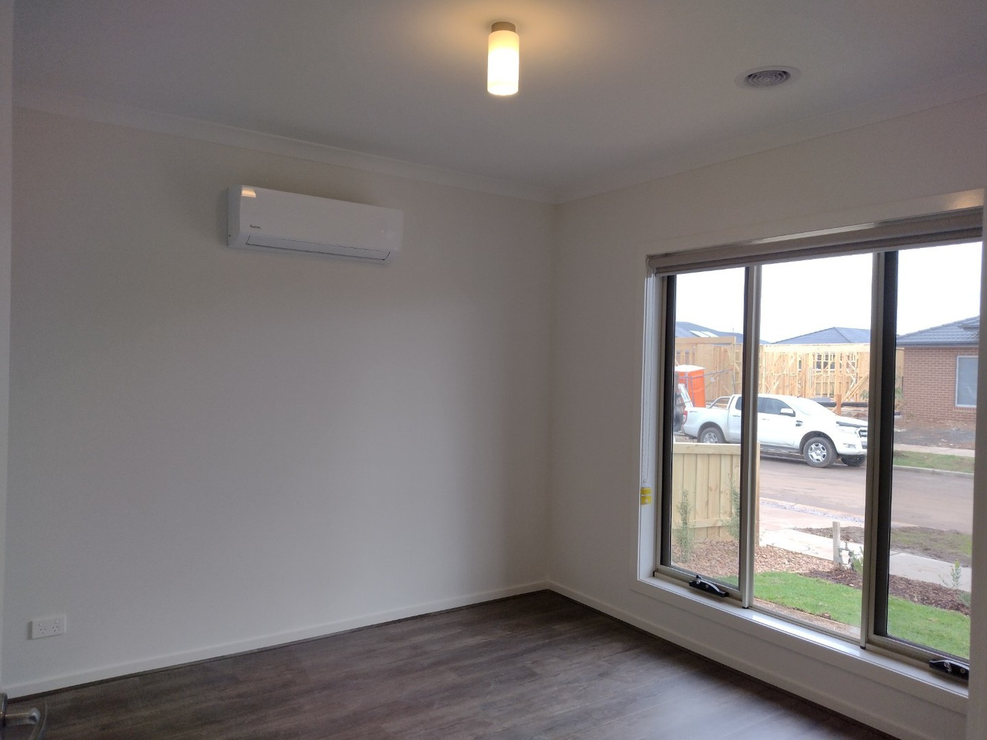 53 Dandelion Crescent, Rockbank, VIC 3335, Rockbank - Thumbnail 6