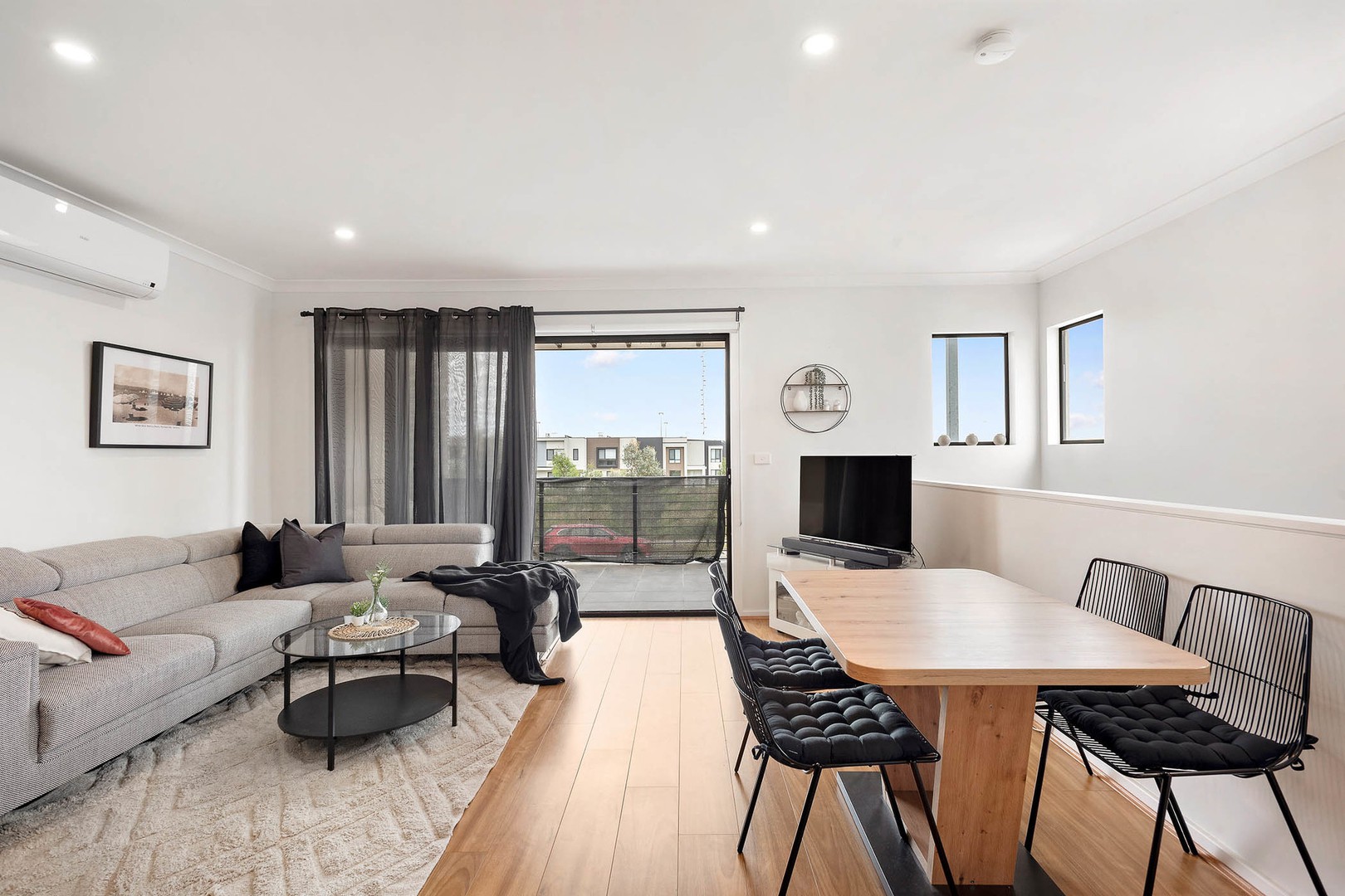 53 Flicka Boulevard, Cranbourne West, VIC 3977, Cranbourne West - Thumbnail 2