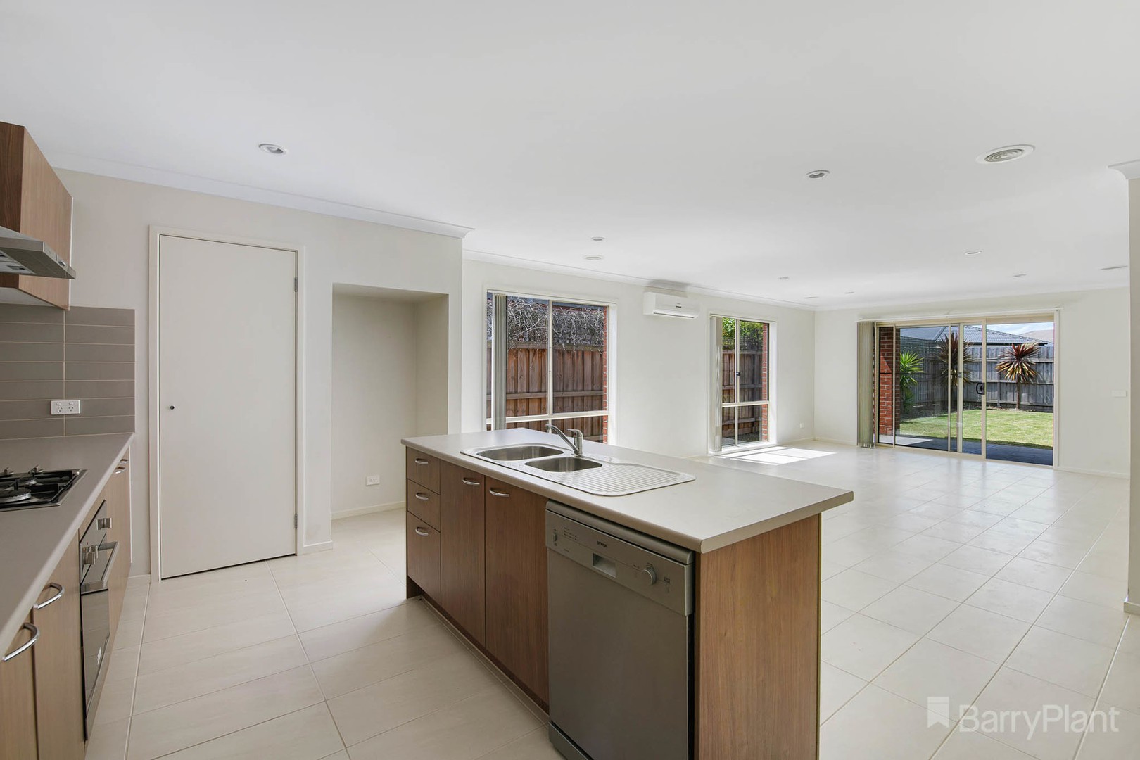 53 Gallery Way, Pakenham, VIC 3810, Pakenham - Thumbnail 4