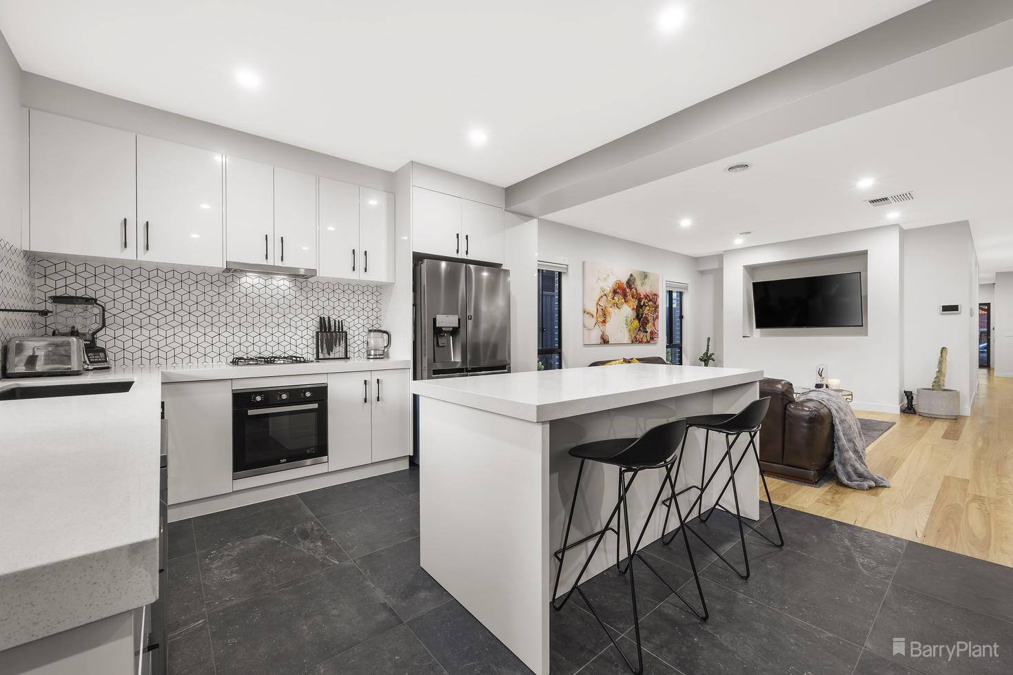 53 Hendersons Road, Epping, VIC 3076, Epping - Thumbnail 3