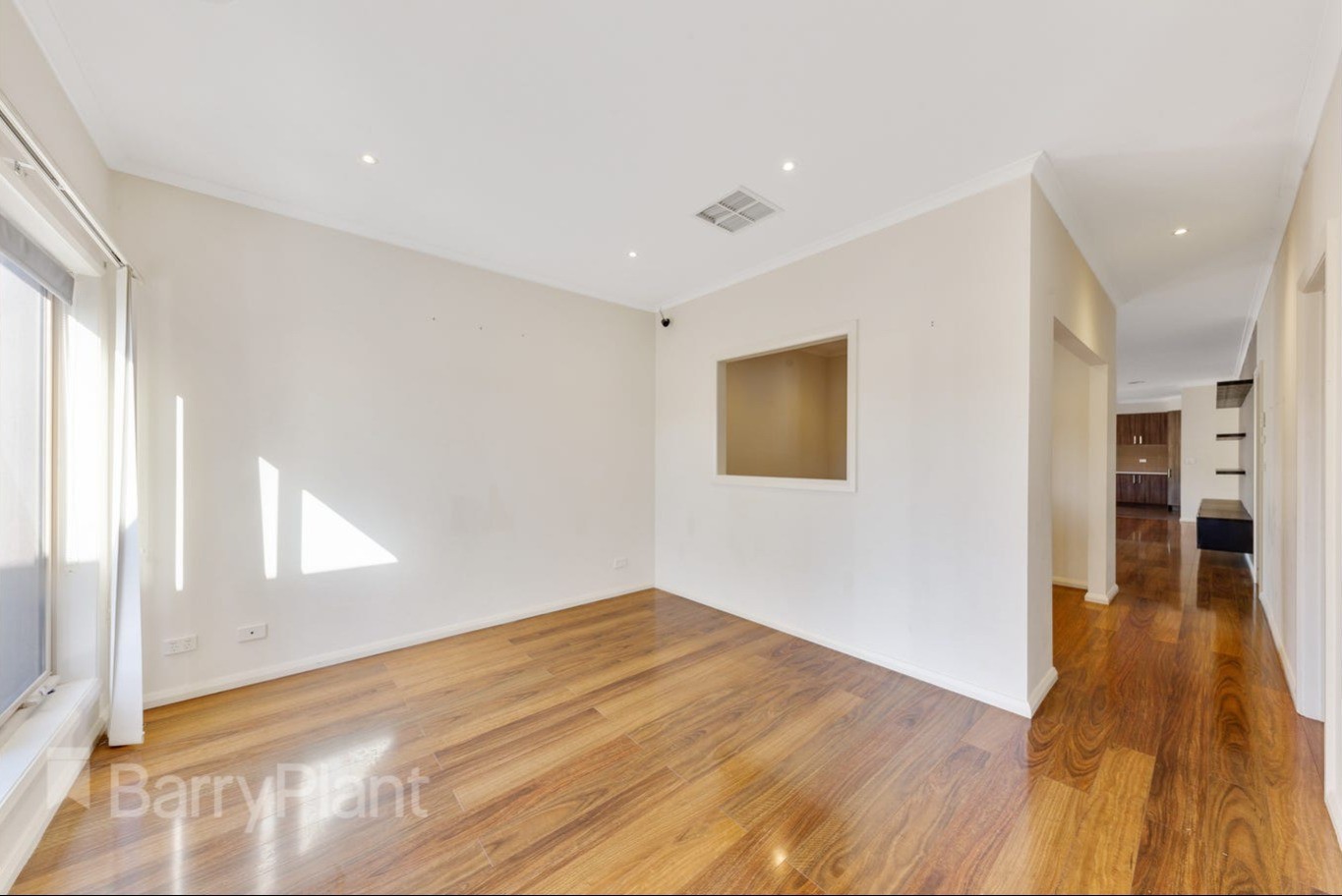 53 Inglewood Drive, Burnside Heights, VIC 3023, Burnside Heights - Thumbnail 4