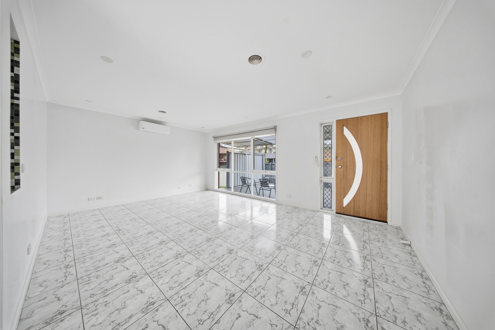 53 Lightwood Crescent, Meadow Heights, VIC 3048, Meadow Heights - Thumbnail 4