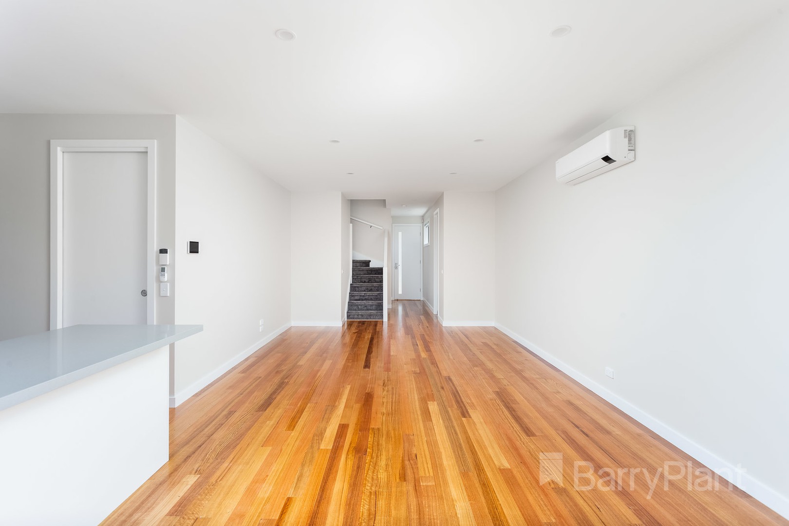 53 Lindsay Gardens, Point Cook, VIC 3030, Point Cook - Thumbnail 2
