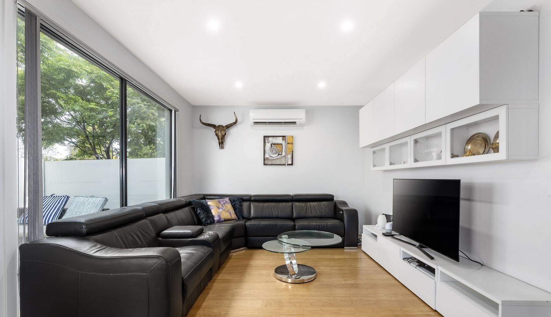 53 Oriel Road, Ivanhoe, VIC 3079, Ivanhoe - Thumbnail 3