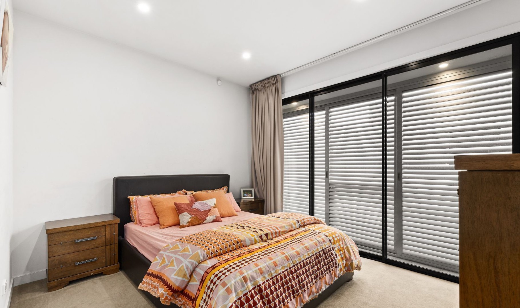 53 Oriel Road, Ivanhoe, VIC 3079, Ivanhoe - Thumbnail 4