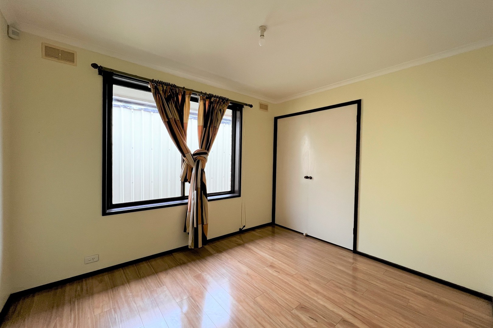 53 Redditch Crescent, Deer Park, VIC 3023, Deer Park - Thumbnail 6