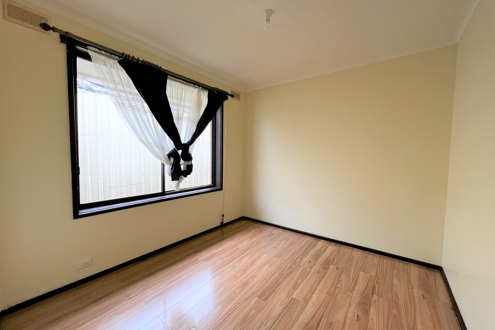 53 Redditch Crescent, Deer Park, VIC 3023, Deer Park - Thumbnail 7