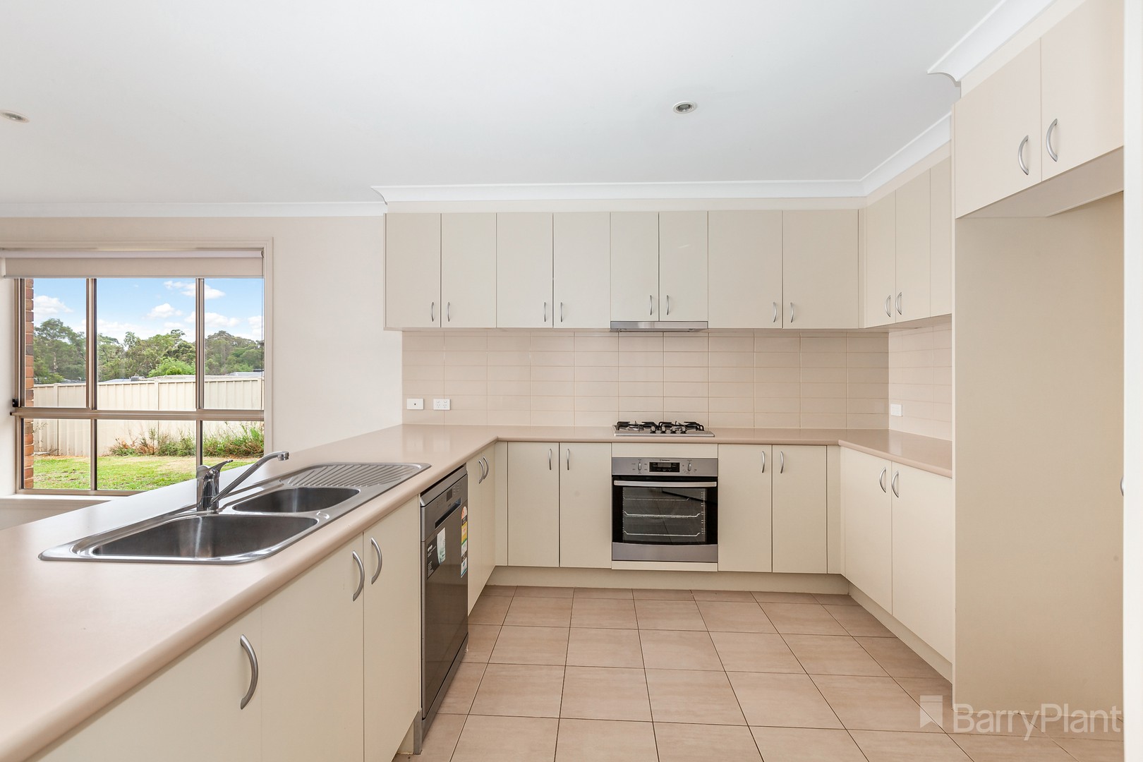 53 Rupert Street, Broadford, VIC 3658, Broadford - Thumbnail 3