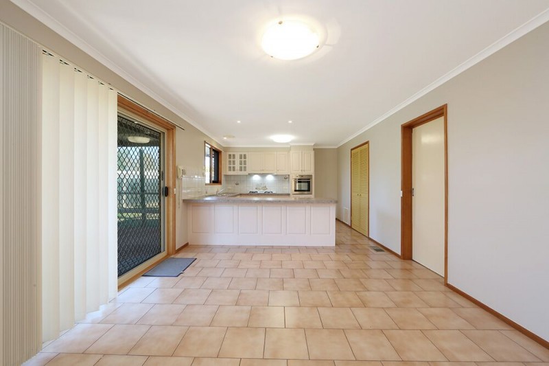 53 Severn Crescent, Rowville, VIC 3178, Rowville - Thumbnail 4