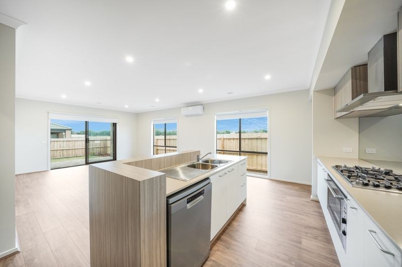 53 Snedden St, Armstrong Creek, VIC 3217, Armstrong Creek - Thumbnail 2