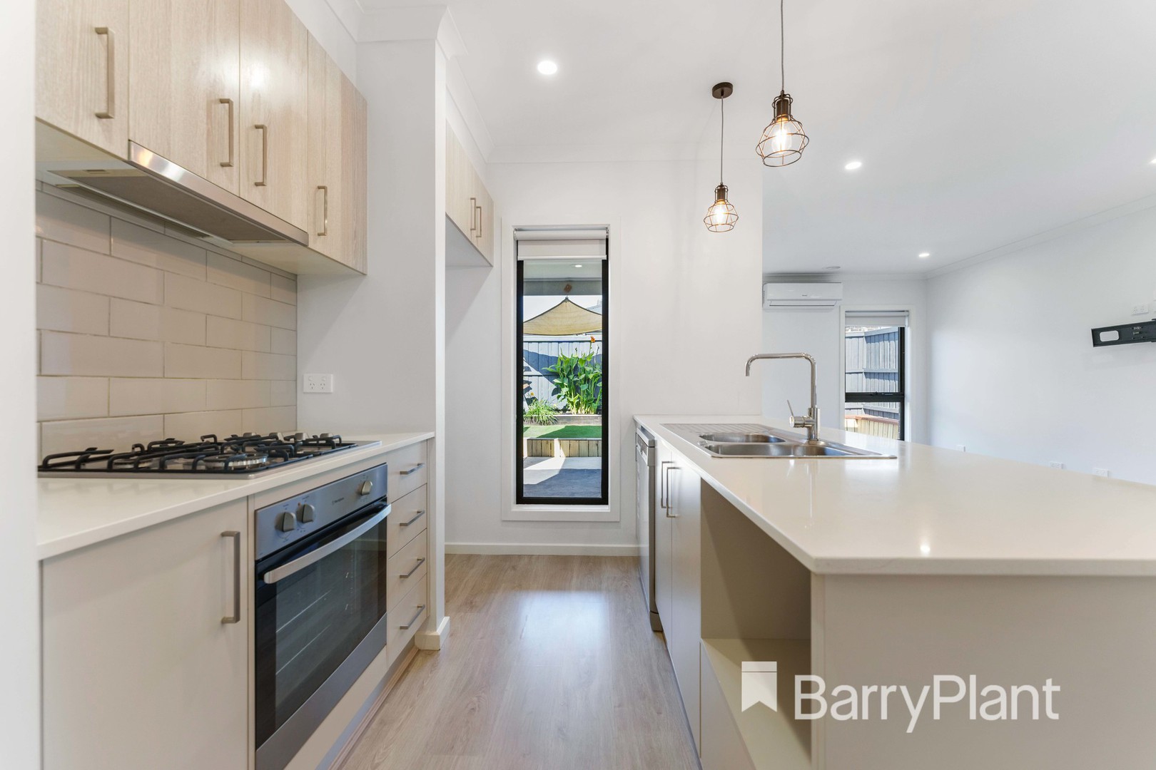 53 Stanmore Crescent, Wyndham Vale, VIC 3024, Wyndham Vale - Thumbnail 4