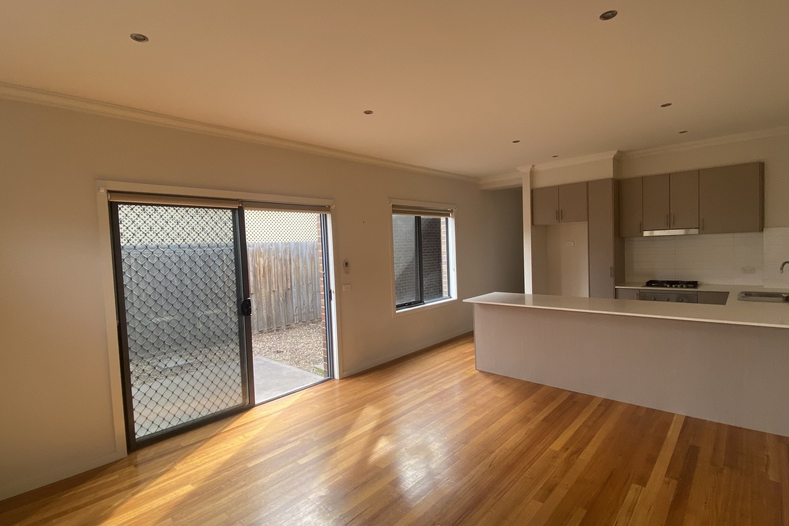 53 Steane Street, Reservoir, VIC 3073, Reservoir - Thumbnail 4