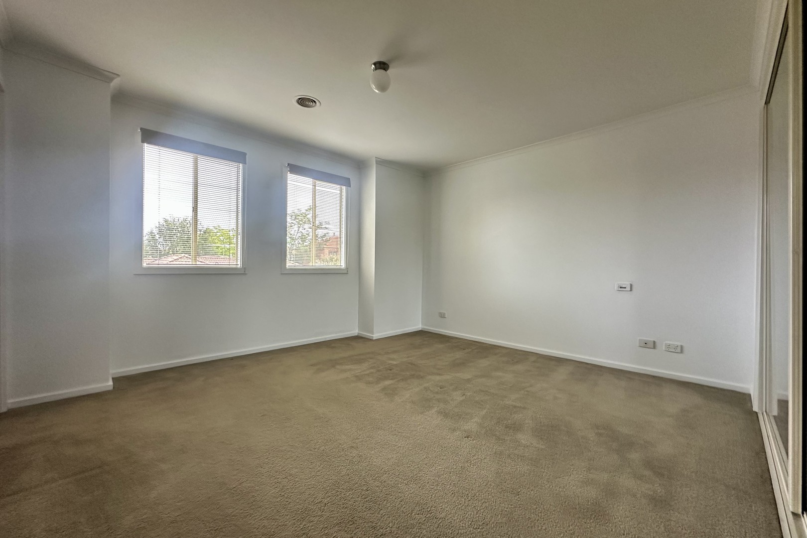53 The Glades, Taylors Hill, VIC 3037, Taylors Hill - Thumbnail 4
