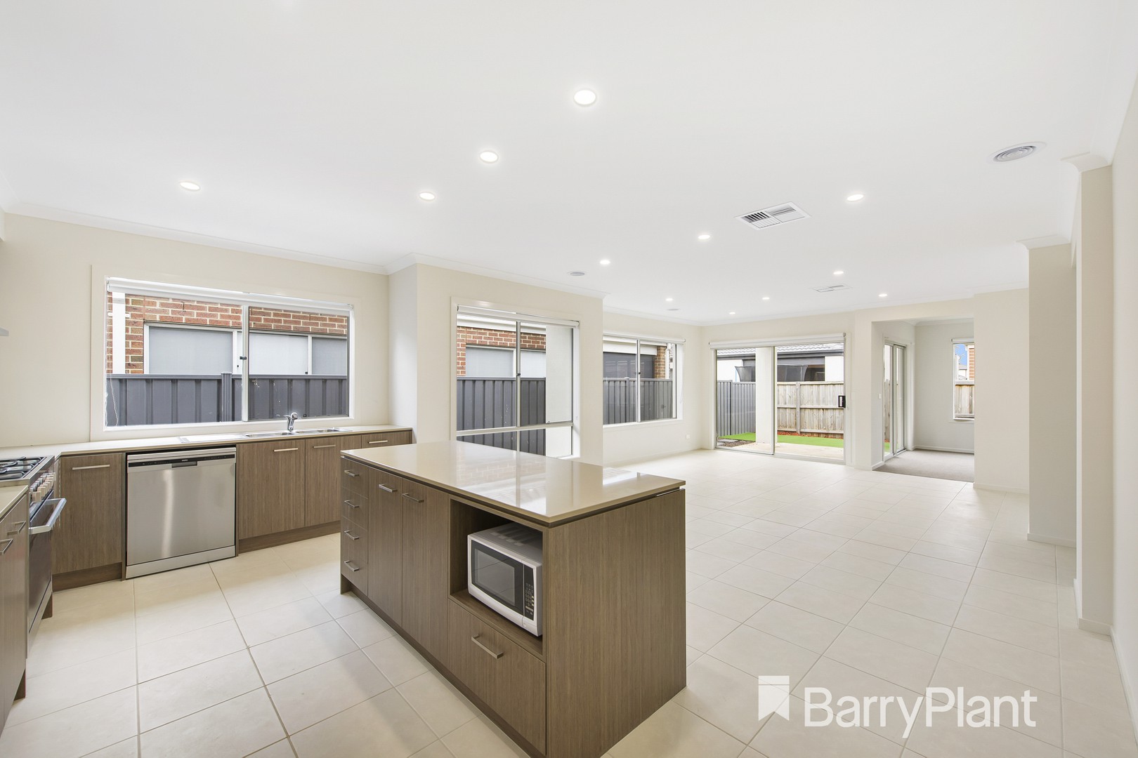 53 Trentbridge Road, Tarneit, VIC 3029, Tarneit - Thumbnail 2