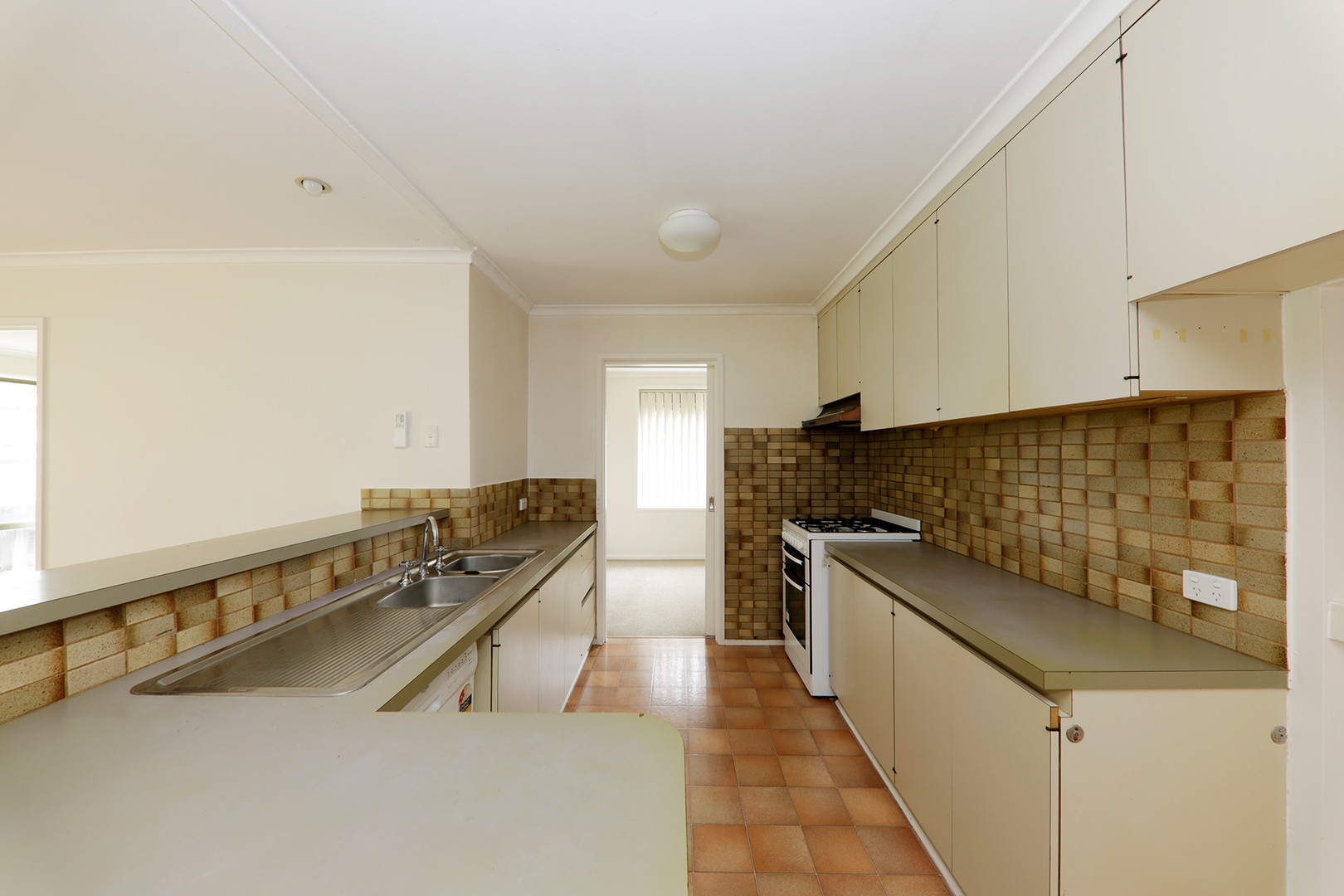 53 Walker Road, Mount Waverley, VIC 3149, Mount Waverley - Thumbnail 7