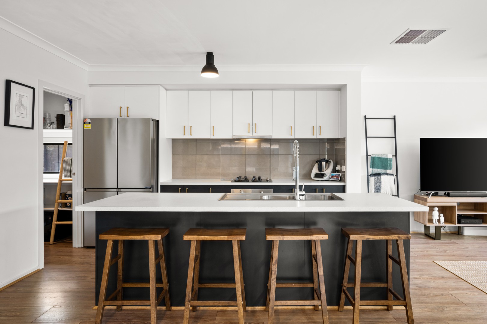53 Wurrook Circuit, North Geelong, VIC 3215, North Geelong - Thumbnail 3