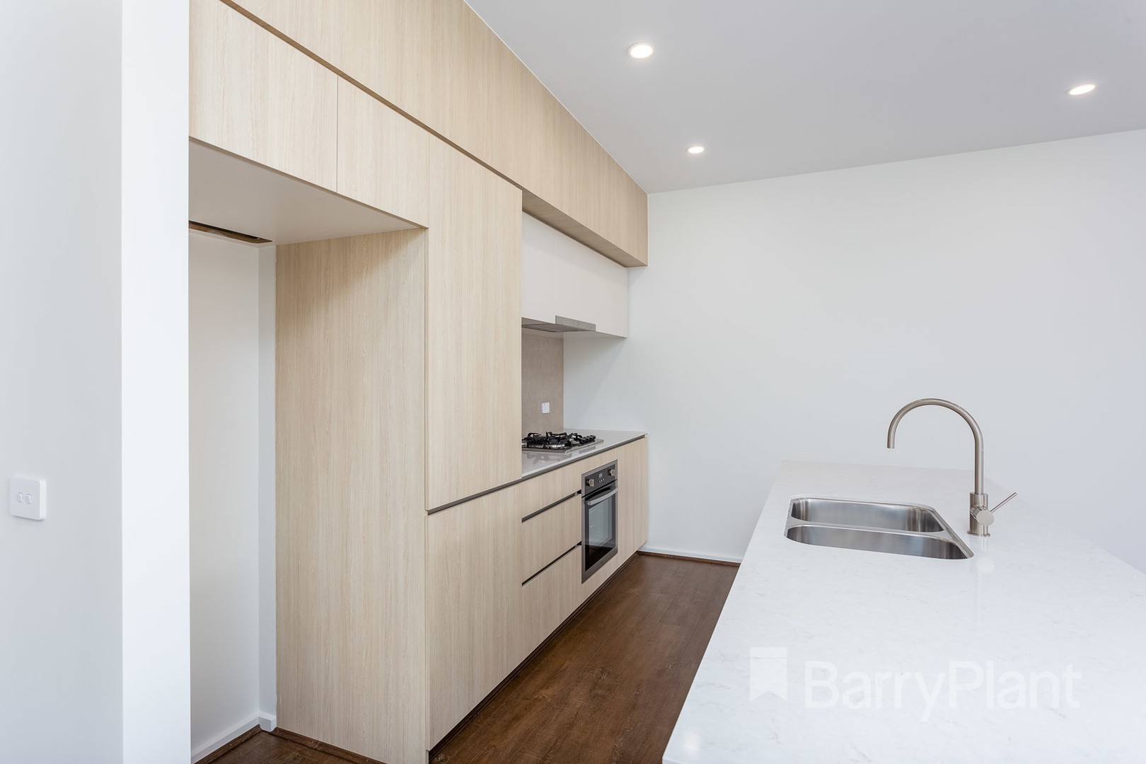 53 Zeta Crescent, Point Cook, VIC 3030, Point Cook - Thumbnail 4