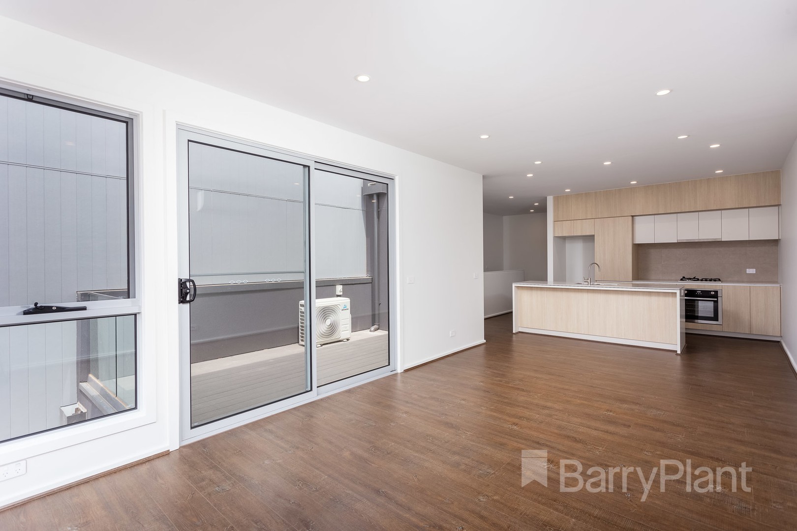 53 Zeta Crescent, Point Cook, VIC 3030, Point Cook - Thumbnail 5