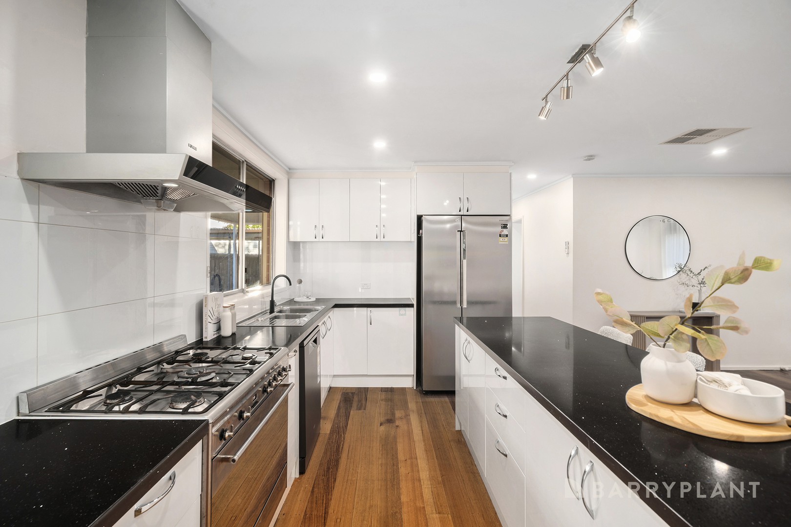 535 Grimshaw Street, Bundoora, VIC 3083 - Thumbnail 2 - 05/11/2025