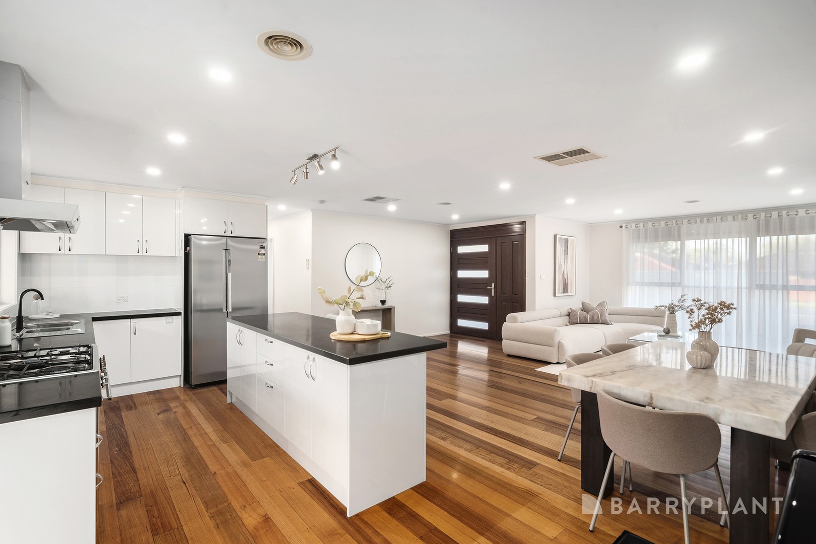 535 Grimshaw Street, Bundoora, VIC 3083, Bundoora - Thumbnail 3