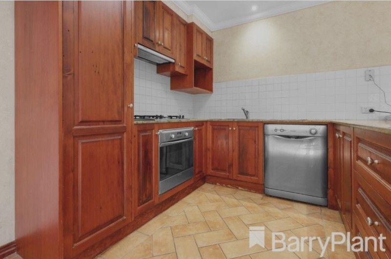 53C Fourth St, Parkdale, VIC 3195 - Thumbnail 2 - 08/10/2026