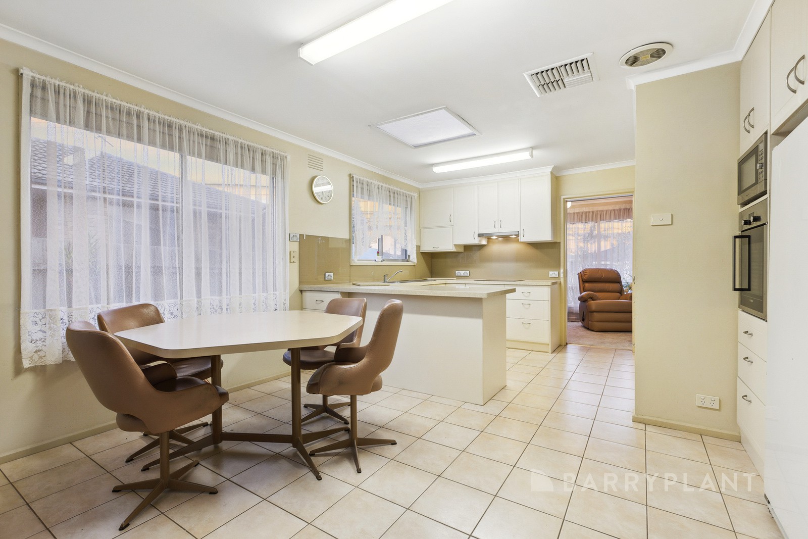 54 Aberdeen Drive, Dandenong North, VIC 3175, Dandenong North - Thumbnail 4