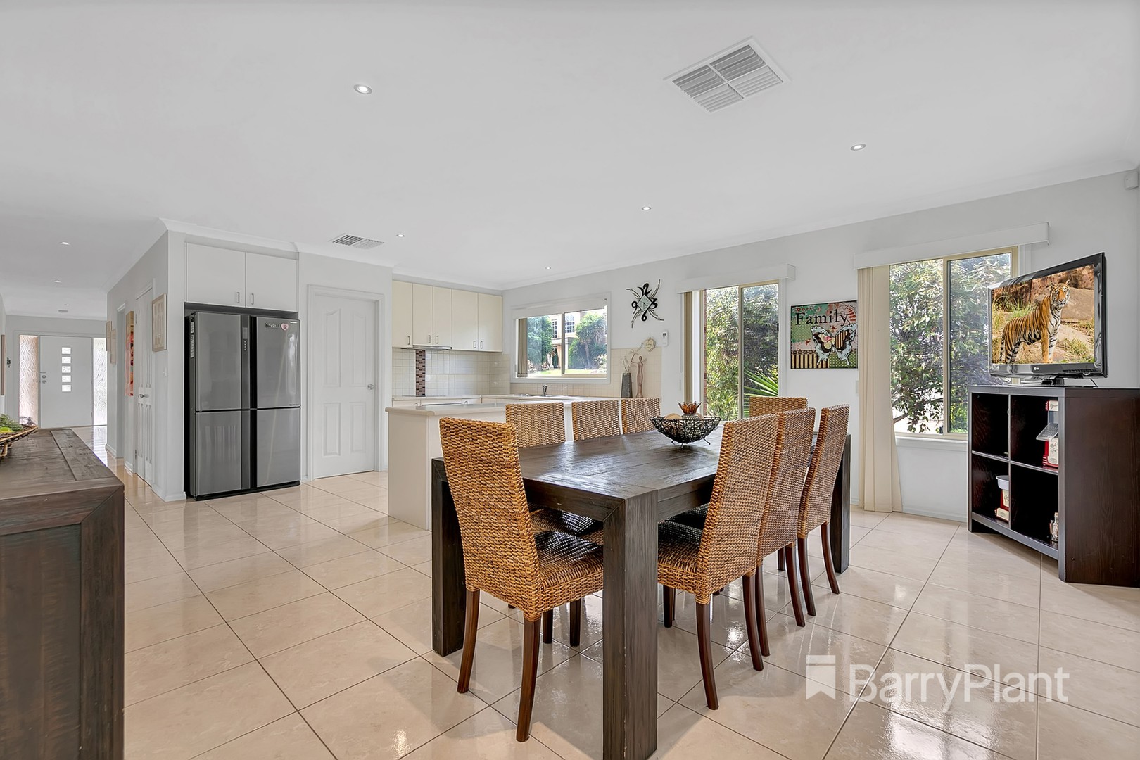 54 Alain Avenue, South Morang, VIC 3752, South Morang - Thumbnail 3