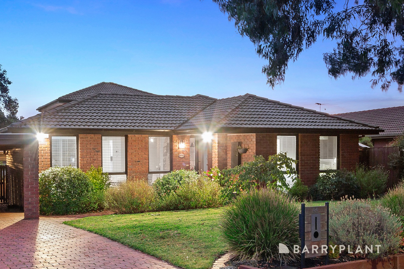 54 Berrabri Drive, Scoresby, VIC 3179 - Thumbnail 2 - 06/11/2024