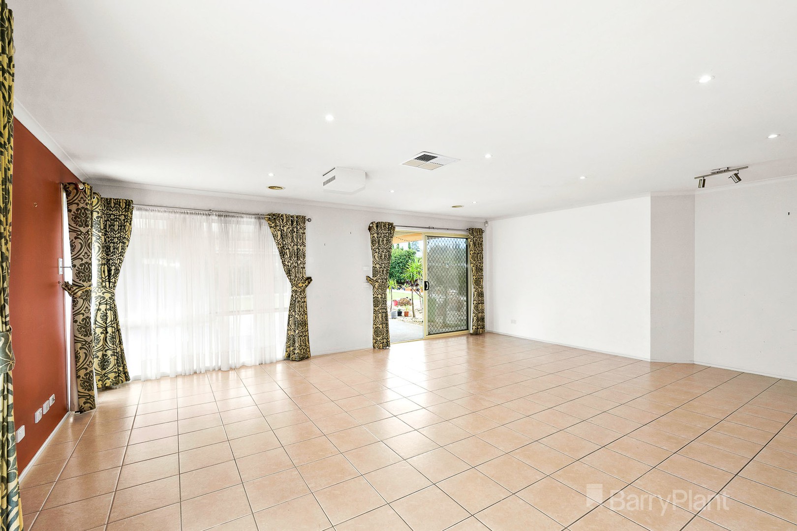 54 Community Parade, Narre Warren South, VIC 3805, Narre Warren South - Thumbnail 2