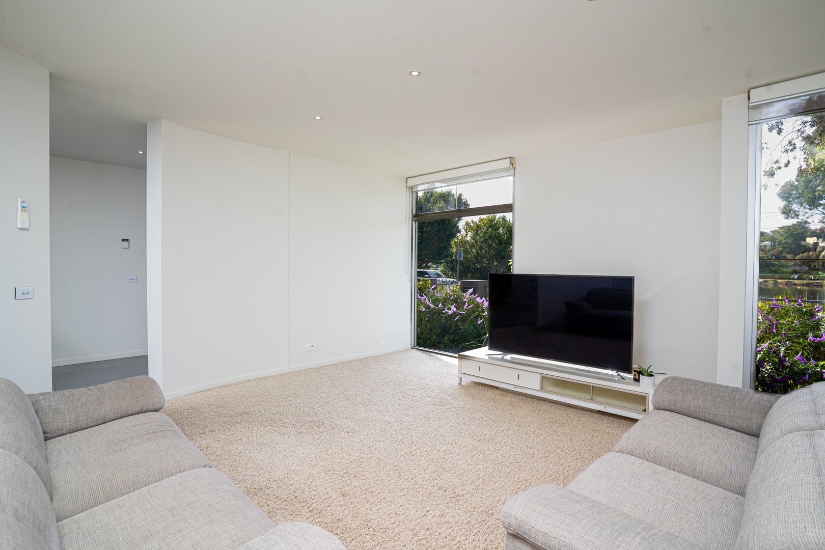 54 Cumberland Drive, Maribyrnong, VIC 3032, Maribyrnong - Thumbnail 2
