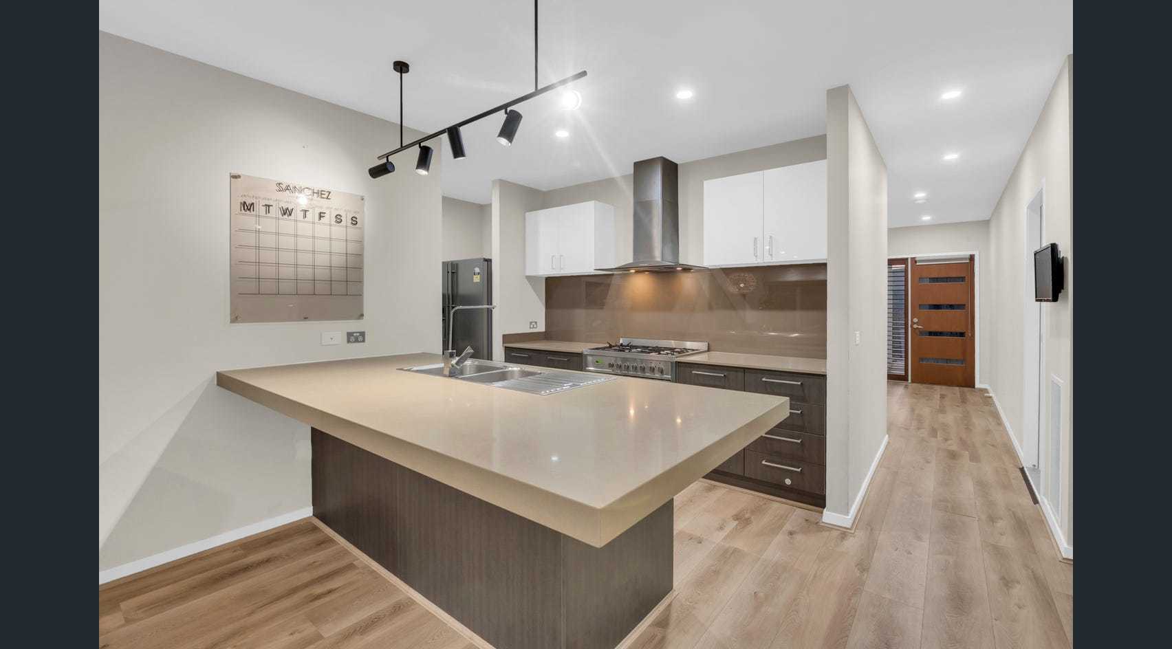 54 Domain Way, Craigieburn, VIC 3064, Craigieburn - Thumbnail 2