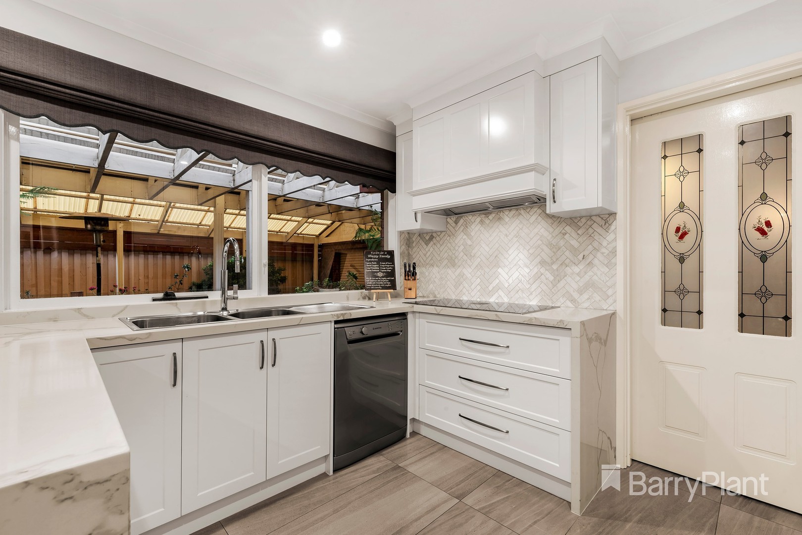 54 Grenda Drive, Mill Park, VIC 3082, Mill Park - Thumbnail 3