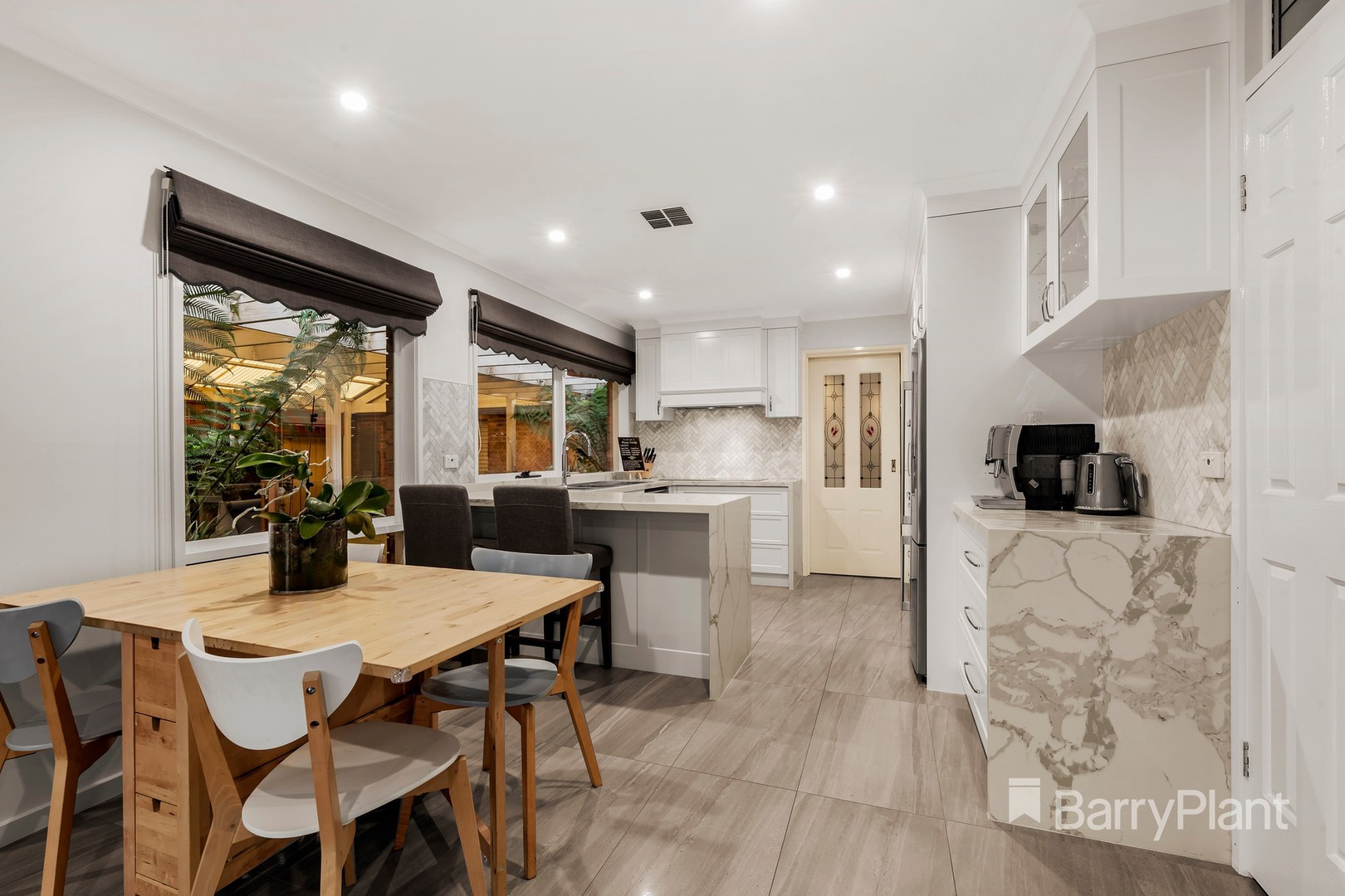 54 Grenda Drive, Mill Park, VIC 3082, Mill Park - Thumbnail 4