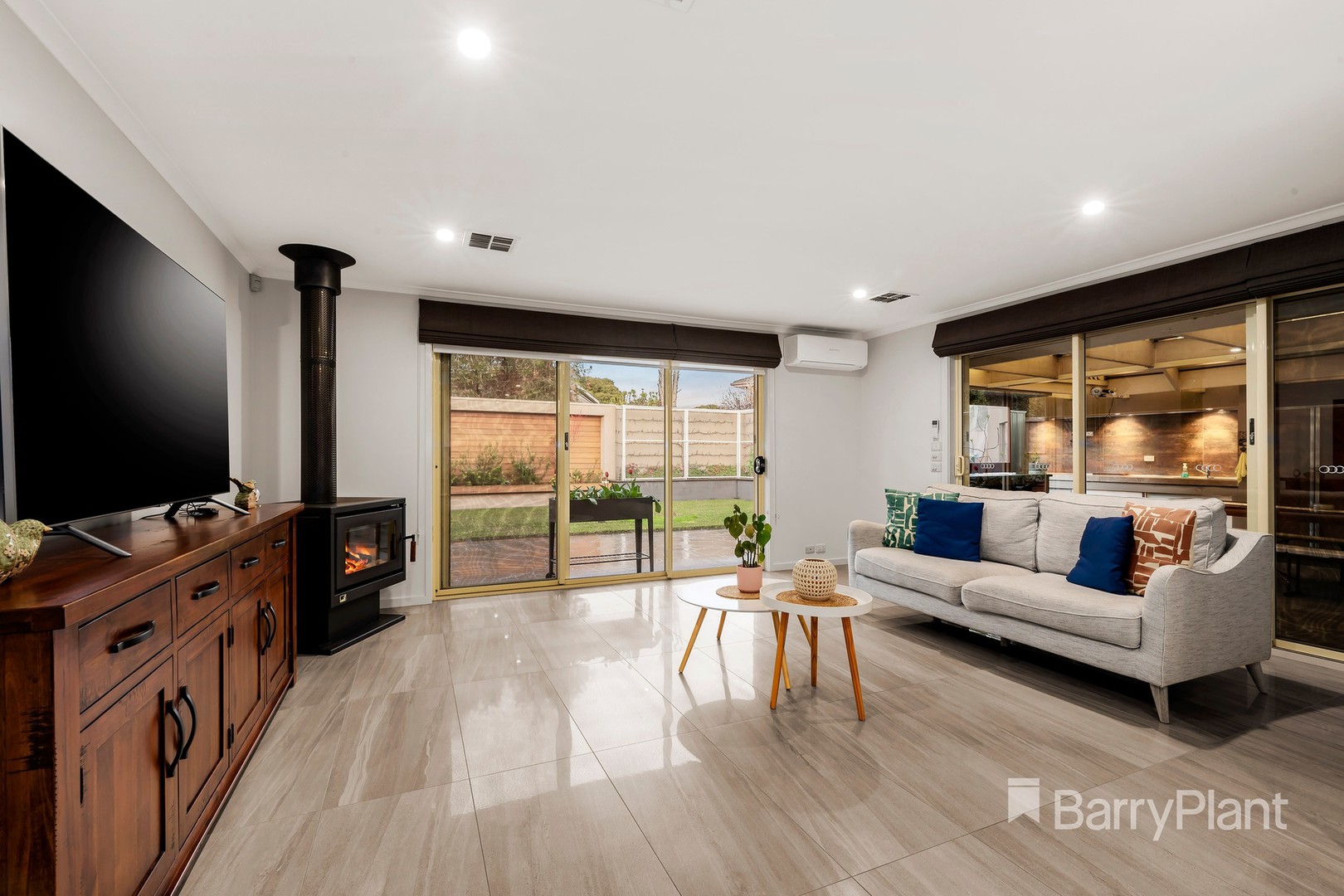 54 Grenda Drive, Mill Park, VIC 3082, Mill Park - Thumbnail 5