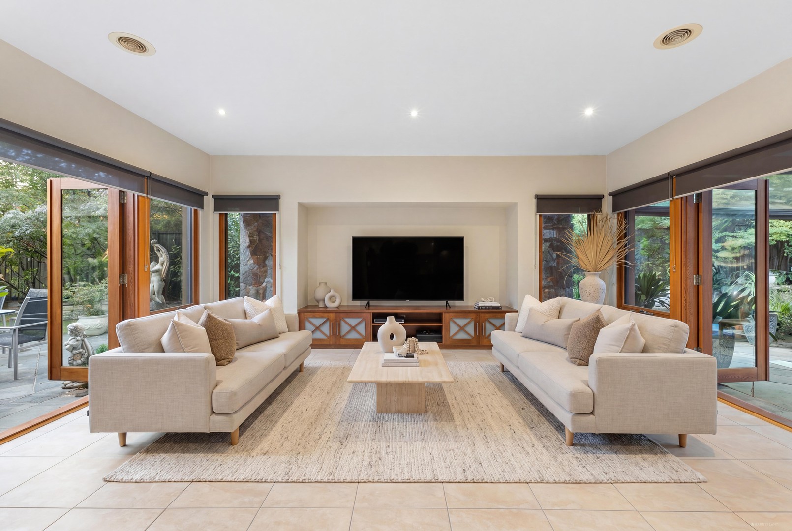 54 Jorgensen Avenue, Doreen, VIC 3754 - Thumbnail 2 - 28/04/2026