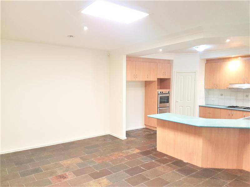 54 Lady Rose Crescent, Sydenham, VIC 3037, Sydenham - Thumbnail 4