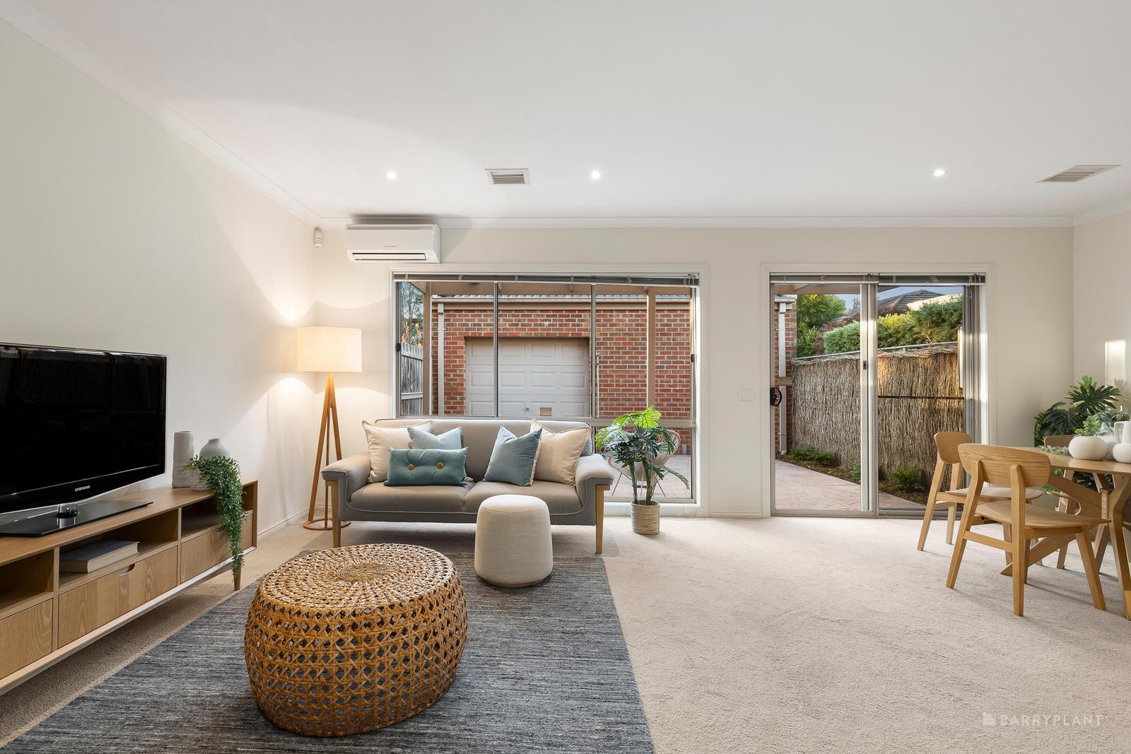 54 Madison Boulevard, Mitcham, VIC 3132, Mitcham - Thumbnail 2