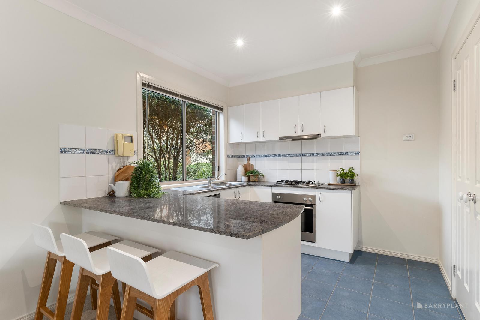 54 Madison Boulevard, Mitcham, VIC 3132, Mitcham - Thumbnail 4