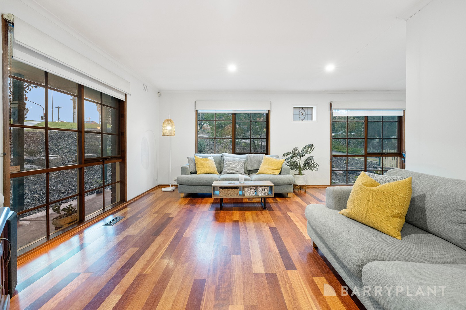 54 Main Street, Diamond Creek, VIC 3089 - Thumbnail 2 - 19/08/2026