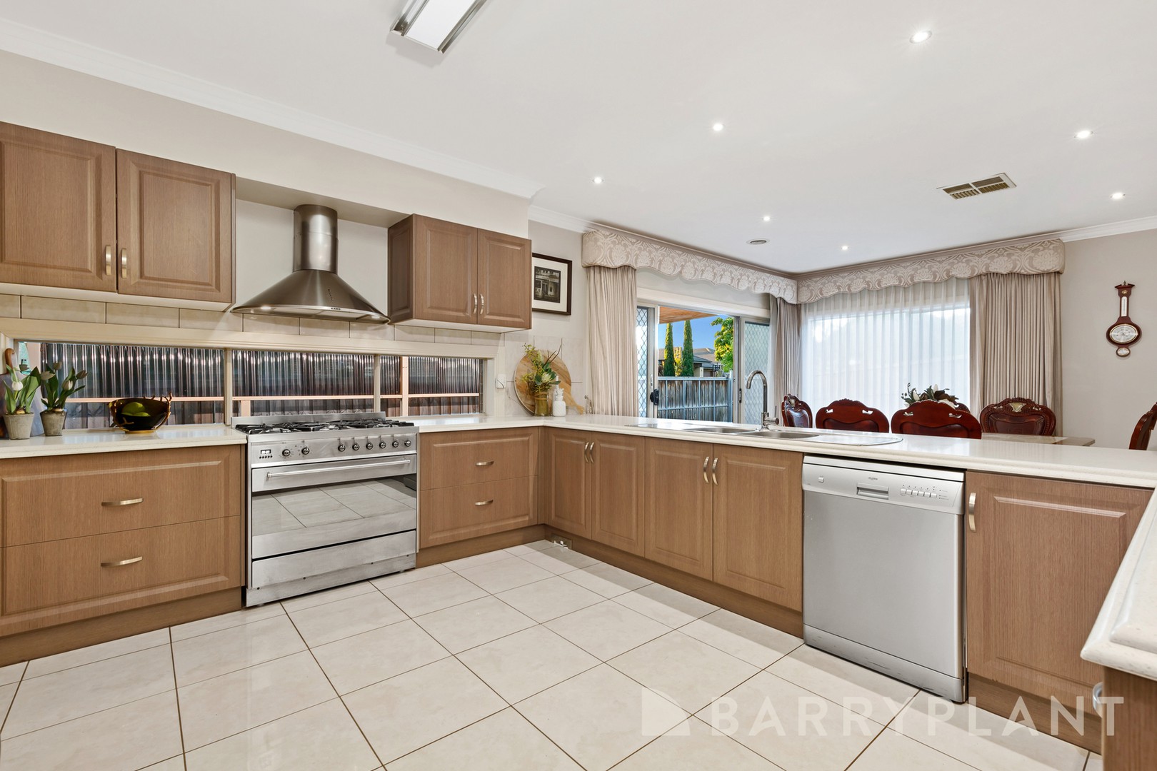 54 Moffat Drive, Lalor, VIC 3075, Lalor - Thumbnail 2