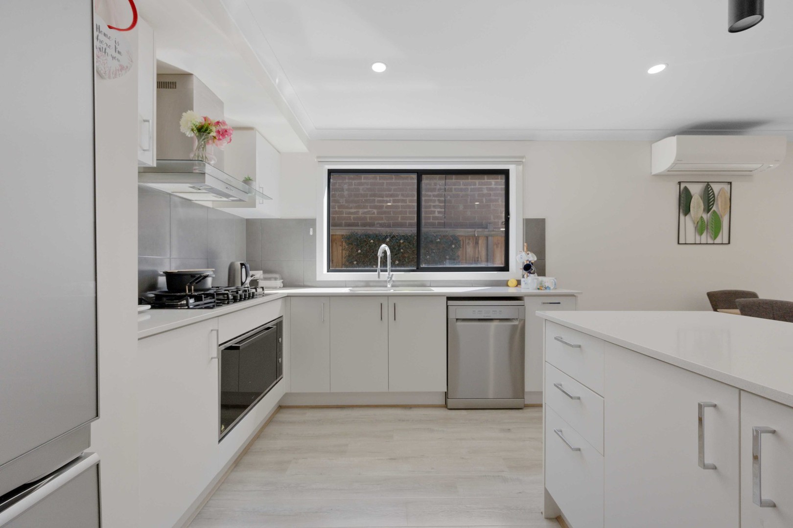 54 Murray Road, Thornhill Park, VIC 3335, Thornhill Park - Thumbnail 4