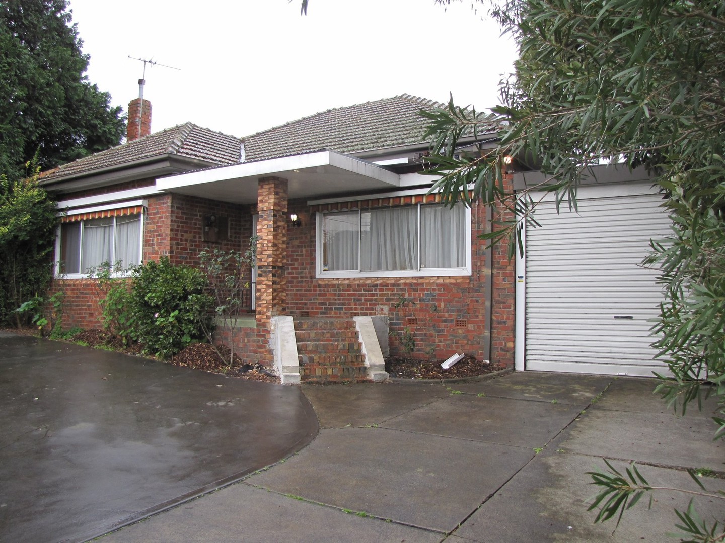 54 Warrandyte Road, Ringwood, VIC 3134 - Thumbnail 1 - 01/03/2024