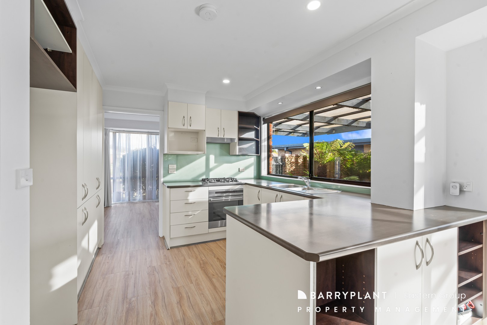 54 Willow Avenue, Rowville, VIC 3178, Rowville - Thumbnail 2