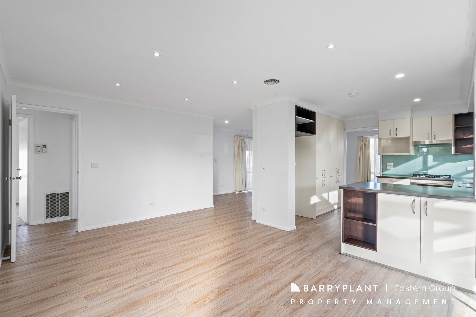 54 Willow Avenue, Rowville, VIC 3178, Rowville - Thumbnail 3